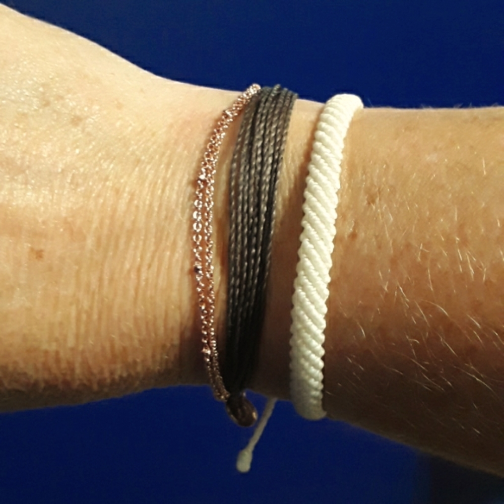 2 Pura Vida Bracelets